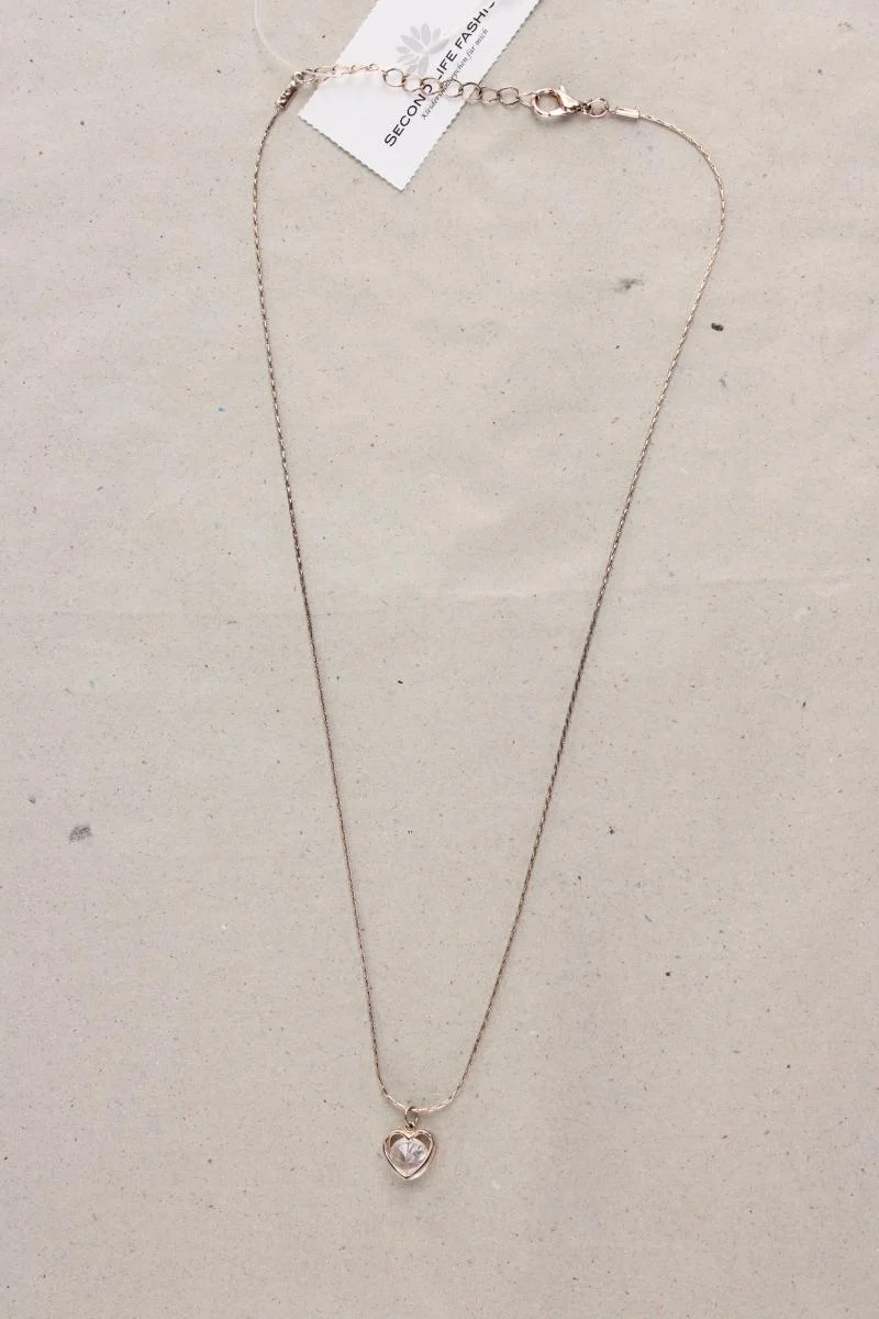 Kette mit Herzanhänger gold
