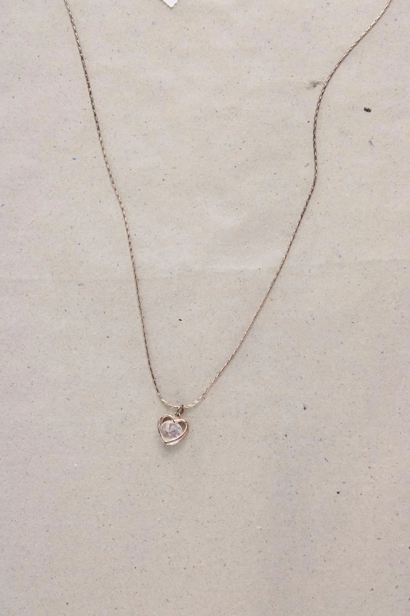 Kette mit Herzanhänger gold