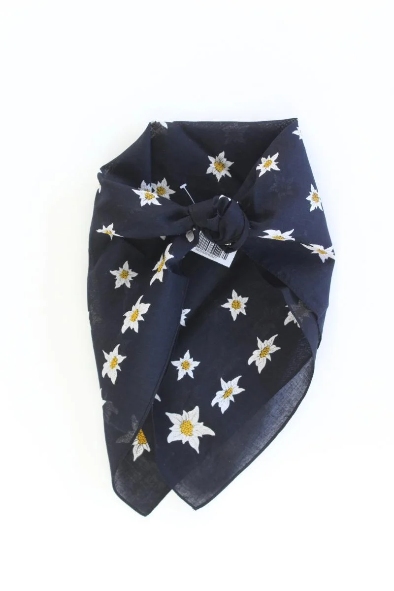 Tuch mit Edelweißmuster mit Blumenmuster blau