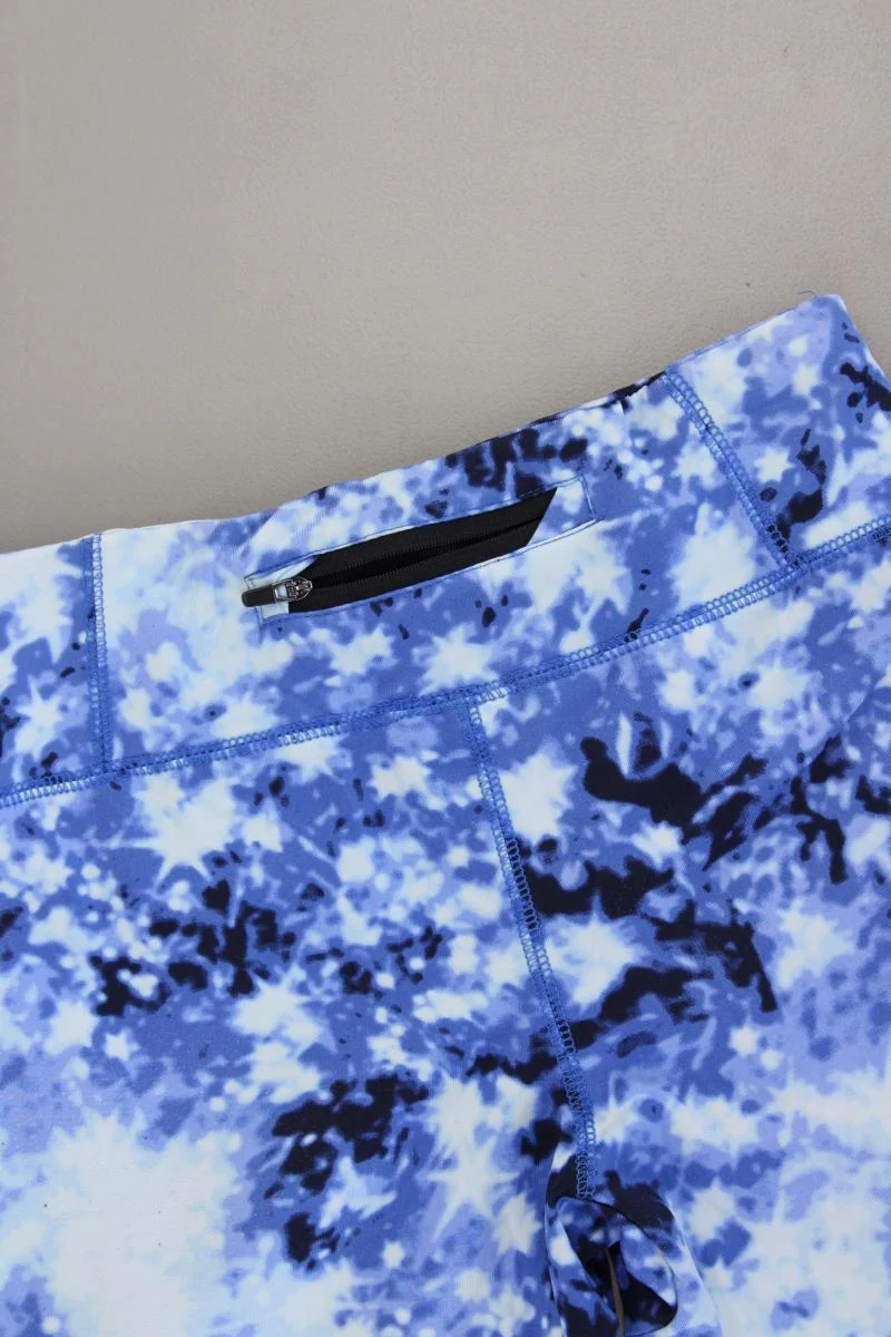 ginatricot Sporthose Gr. S mit Batikmuster neuwertig blau aus Polyamid