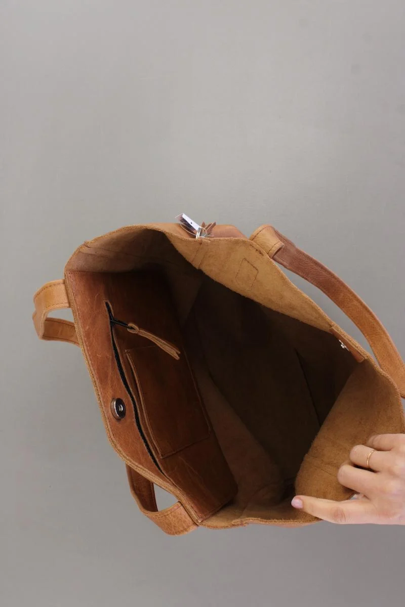 Hunter Schultertasche braun aus Leder