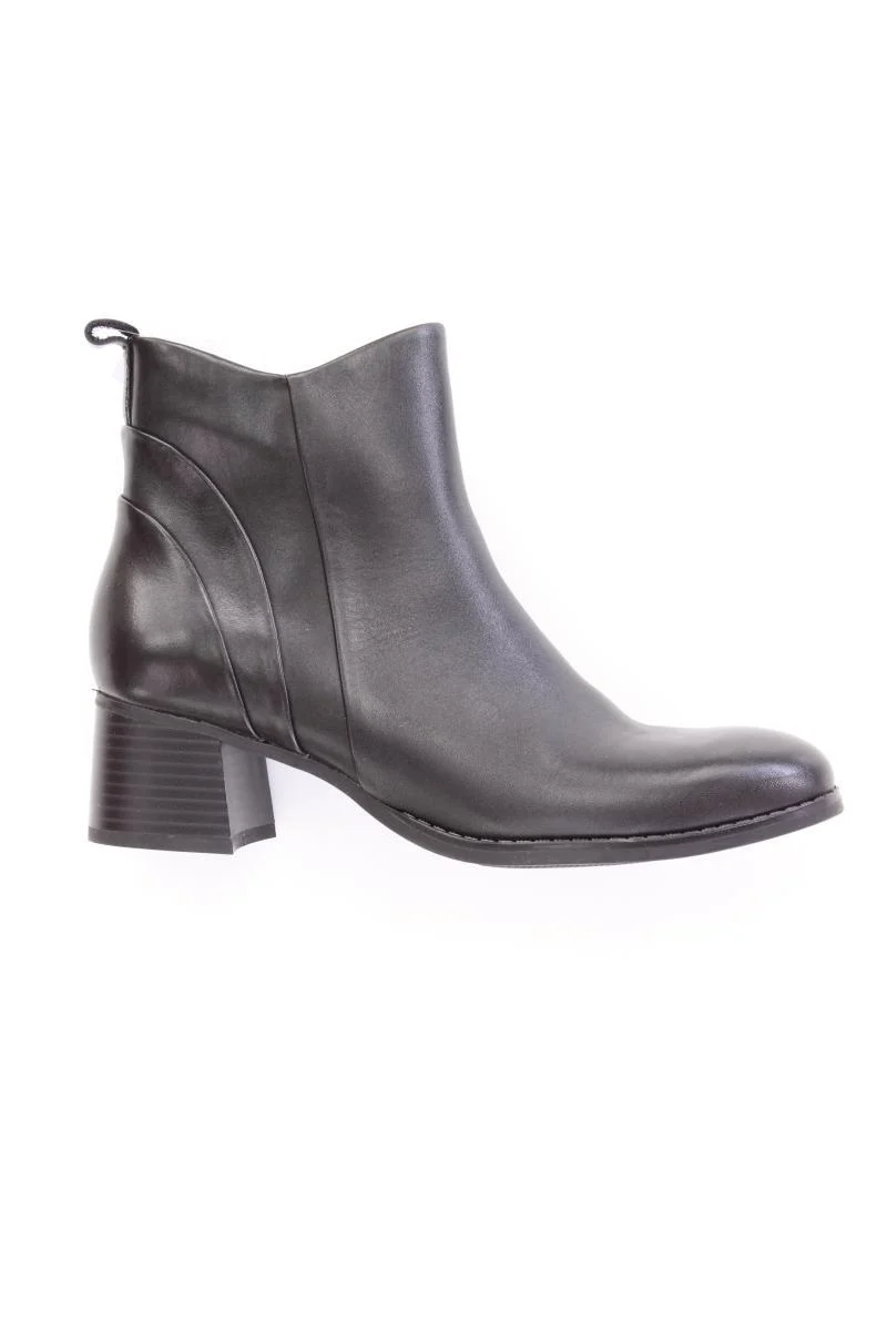 Marco Tozzi Stiefeletten Gr. 39 neuwertig schwarz aus Leder