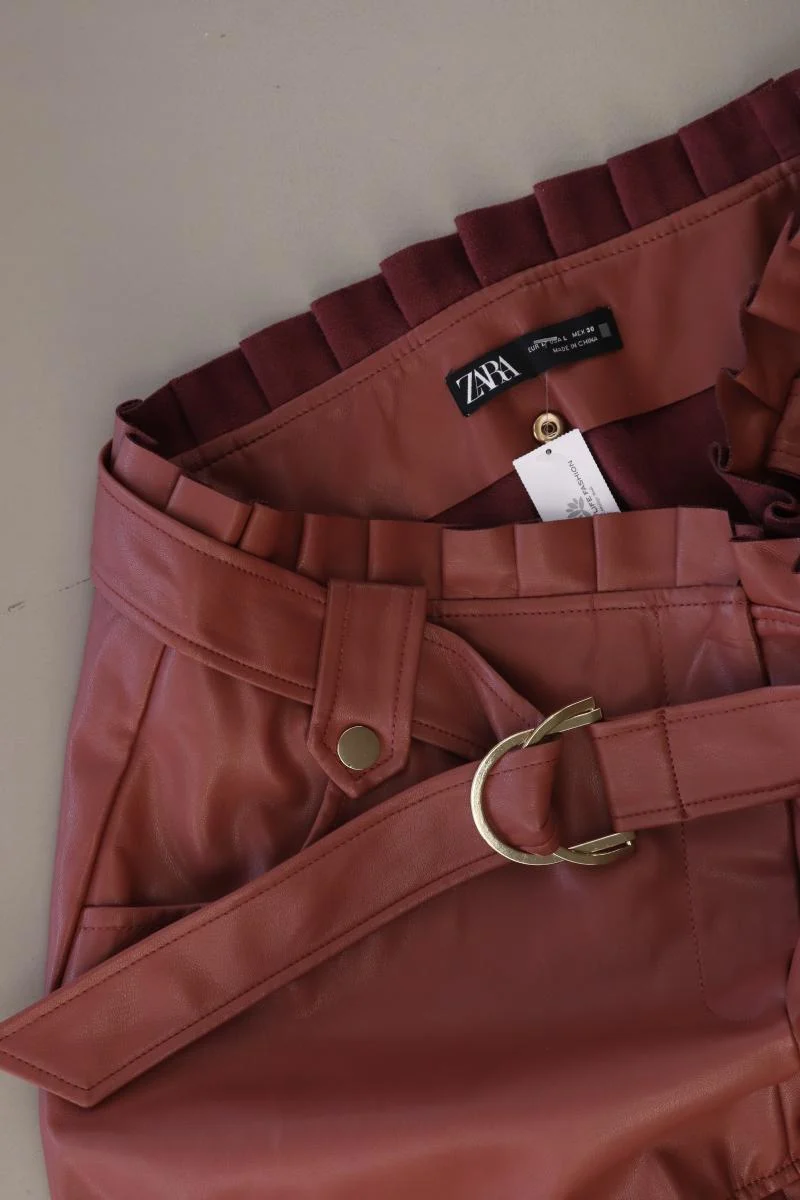 Zara Kunstlederrock Gr. L rot aus Polyacryl