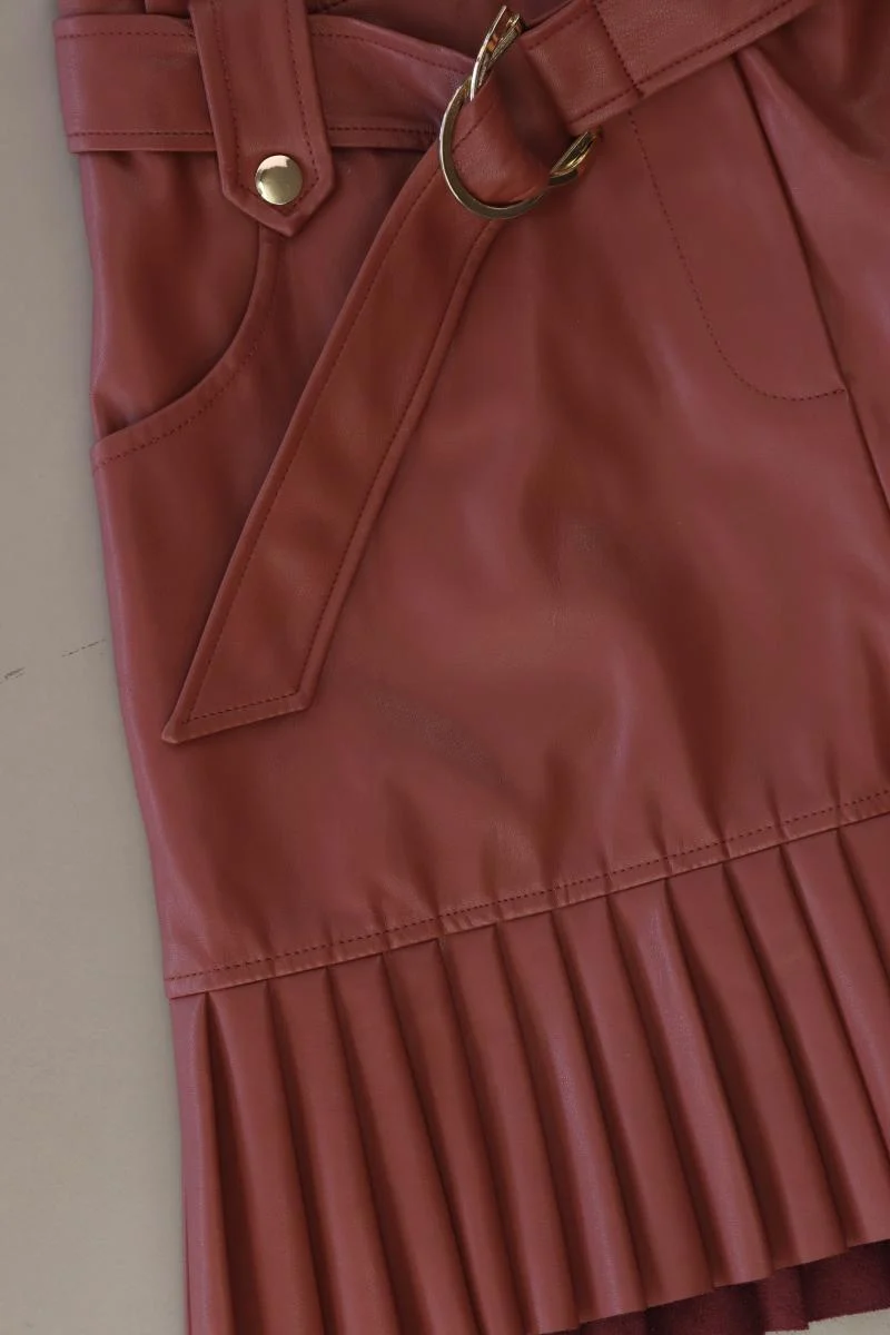 Zara Kunstlederrock Gr. L rot aus Polyacryl