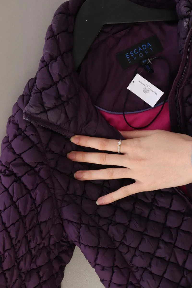 Escada Sport Steppjacke Gr. 34 mit Gürtel Vintage lila aus Polyamid