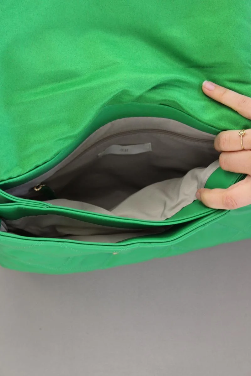 H&M Kunstledertasche neuwertig grün