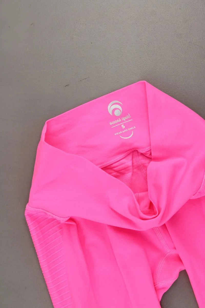 oceans apart Sportleggings Neon Gr. S pink aus Polyamid