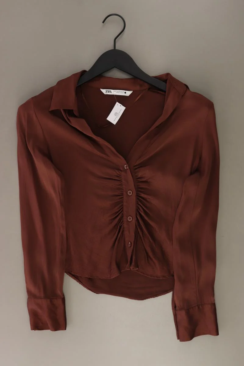 Second Hand Outfit Größe XS mit Zara Langarmbluse in Gr. XS und Halskette