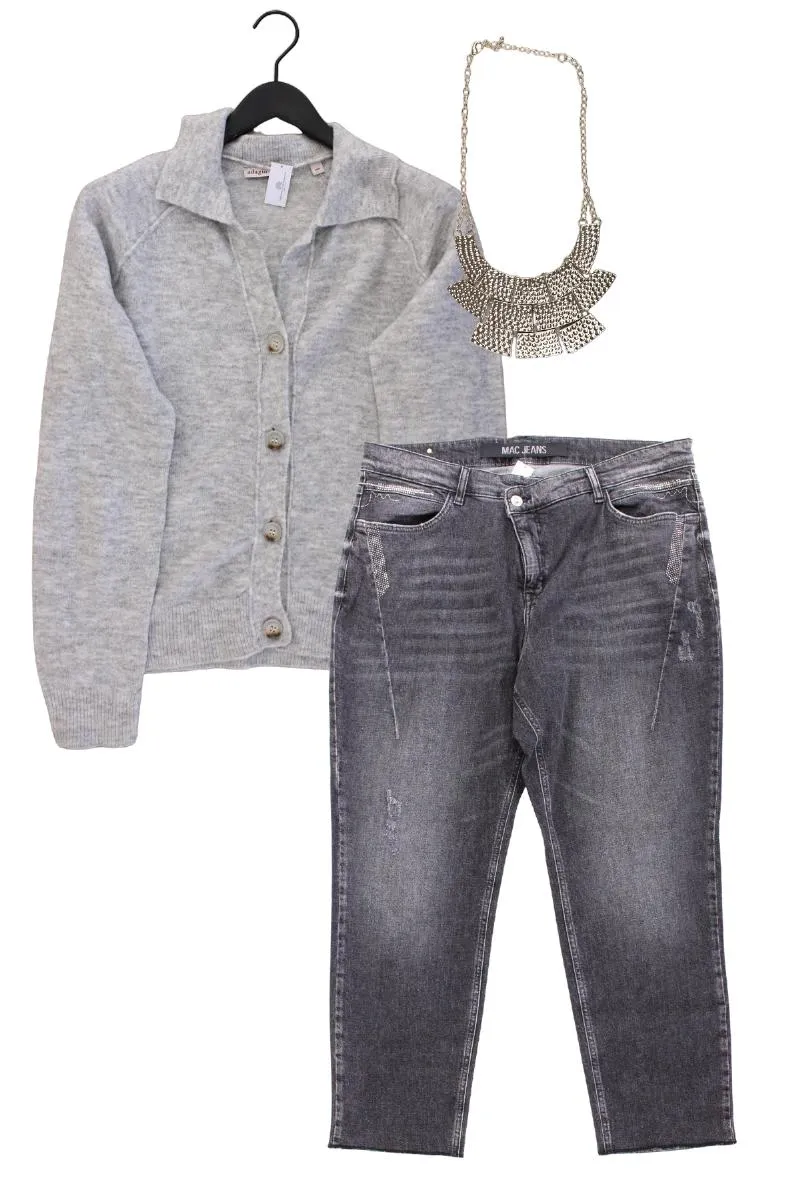Second Hand Outfit Größe XL mit Adagio Strickjacke in Gr. 44 und Halskette
