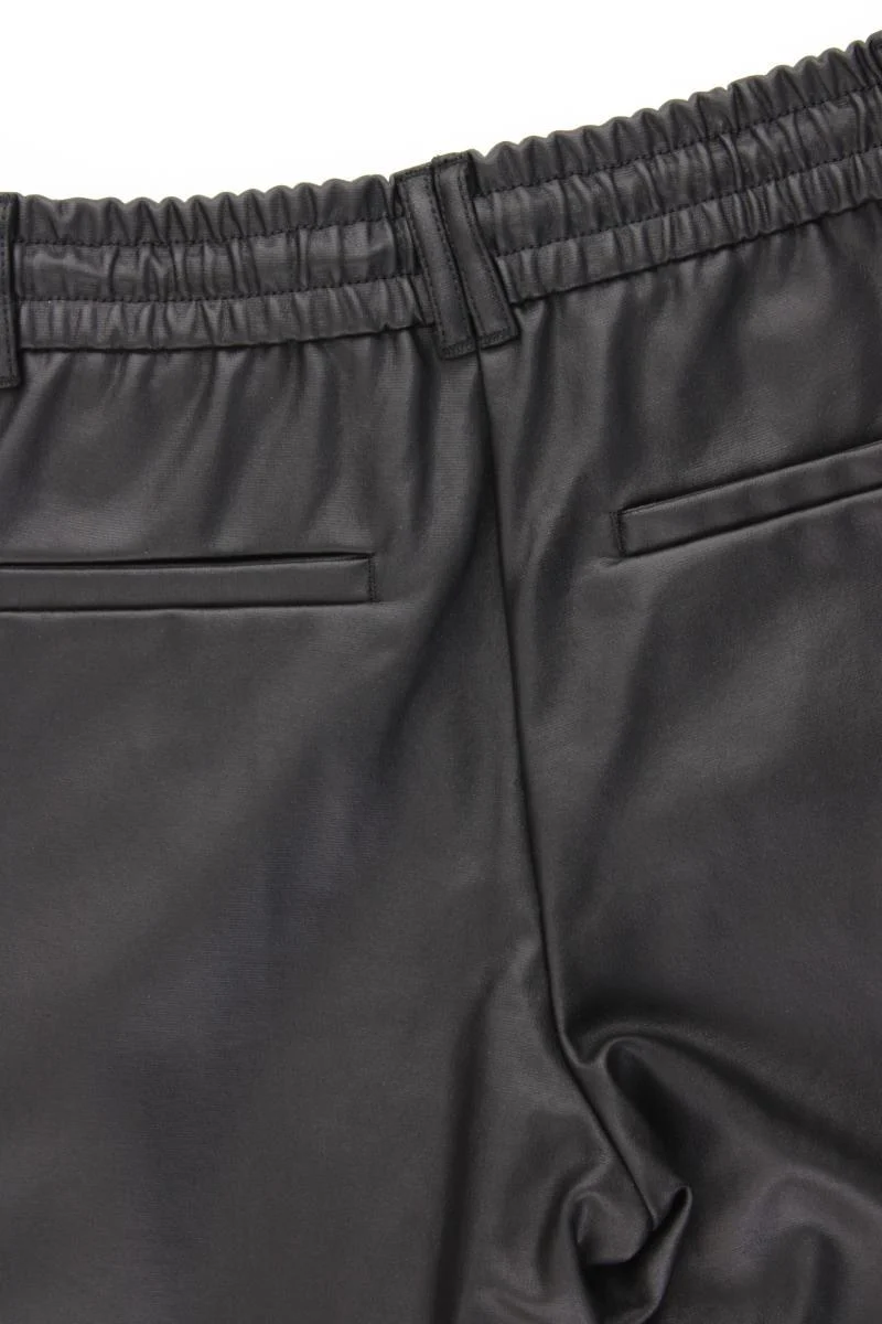 Only Kunstlederhose Gr. M/L32 schwarz aus Polyester