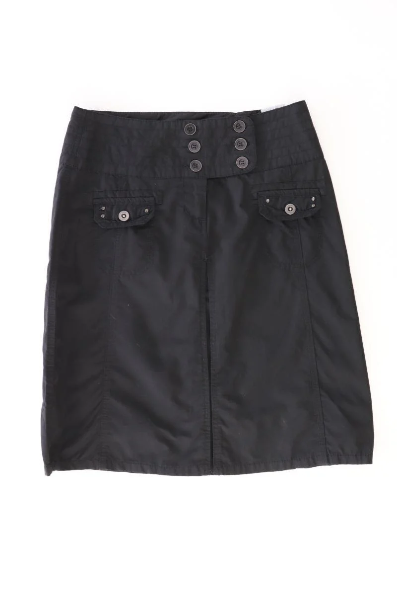 Second Hand Outfit Größe S mit More&More Spitzenbluse in Gr. 36 und Halskette