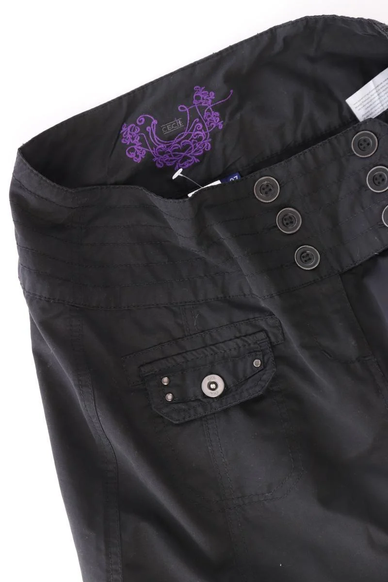 Second Hand Outfit Größe S mit More&More Spitzenbluse in Gr. 36 und Halskette