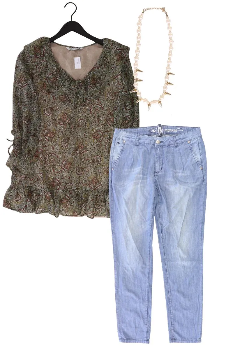 Second Hand Outfit Größe S mit Zara Regular Tunika in Gr. S und Halskette