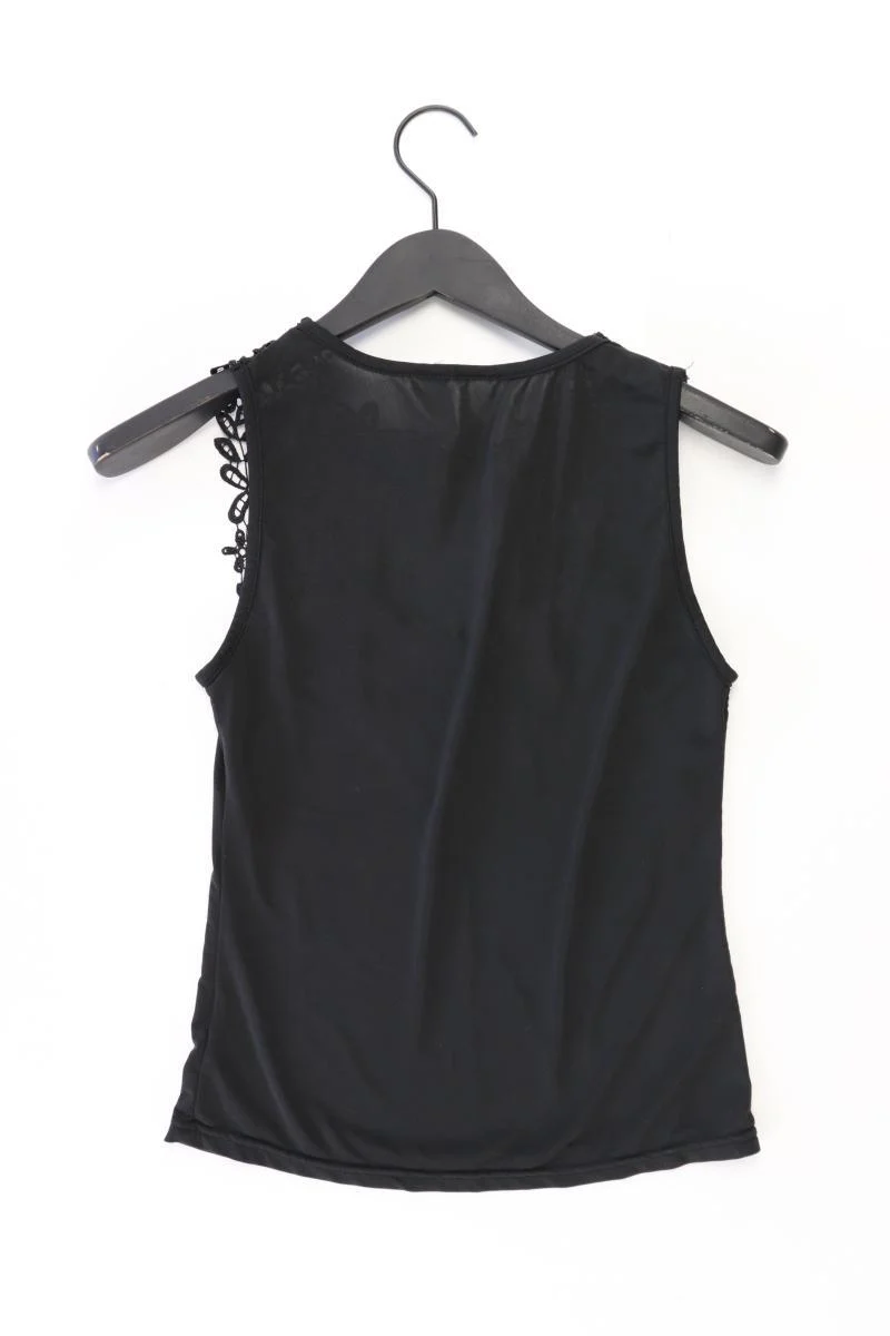 Second Hand Outfit Größe S mit Top in Gr. S, Hotpants in Gr. 36 und Accessoire