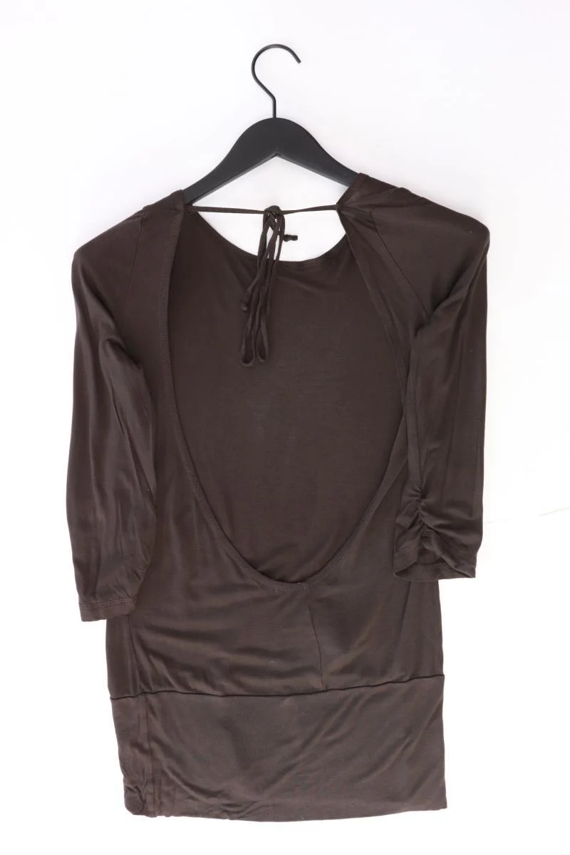 Second Hand Outfit Größe S mit Vero Moda Regular Shirt in Gr. S und Halskette
