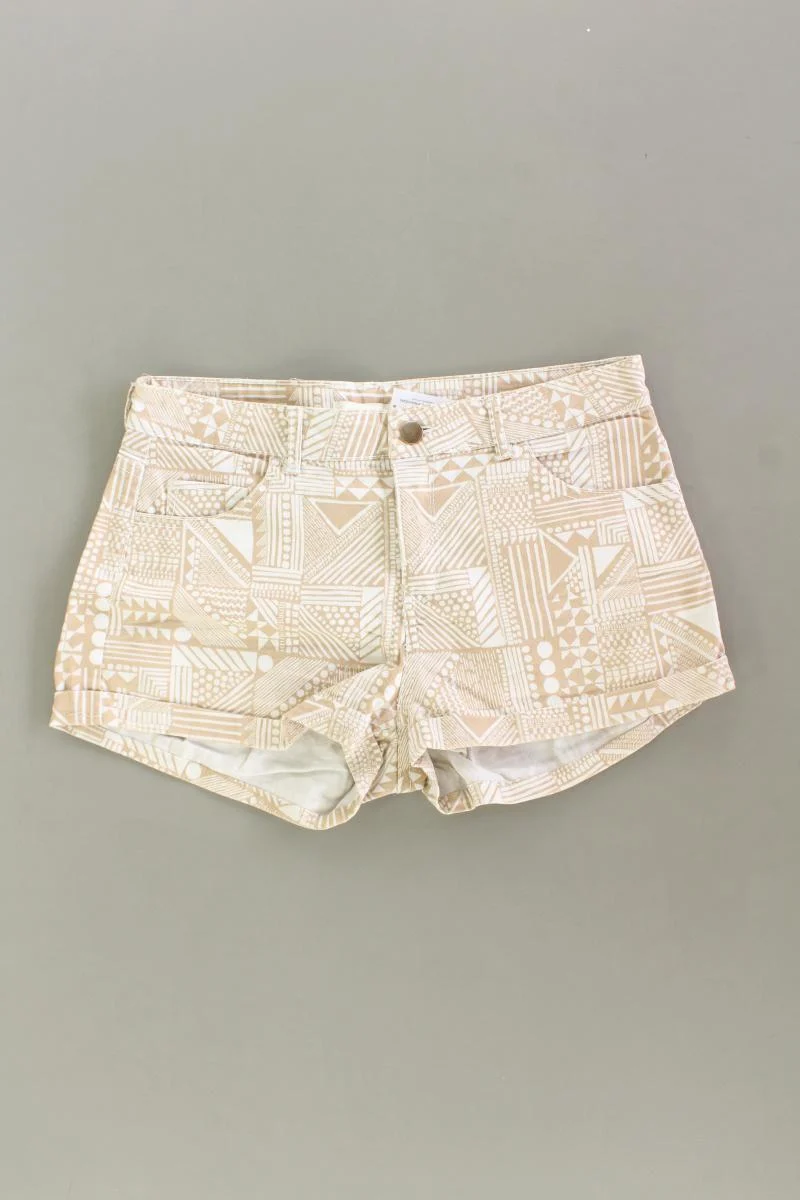 Second Hand Outfit Größe S mit Spaghetti-Top in Gr. S, H&M Hotpants in Gr. 36