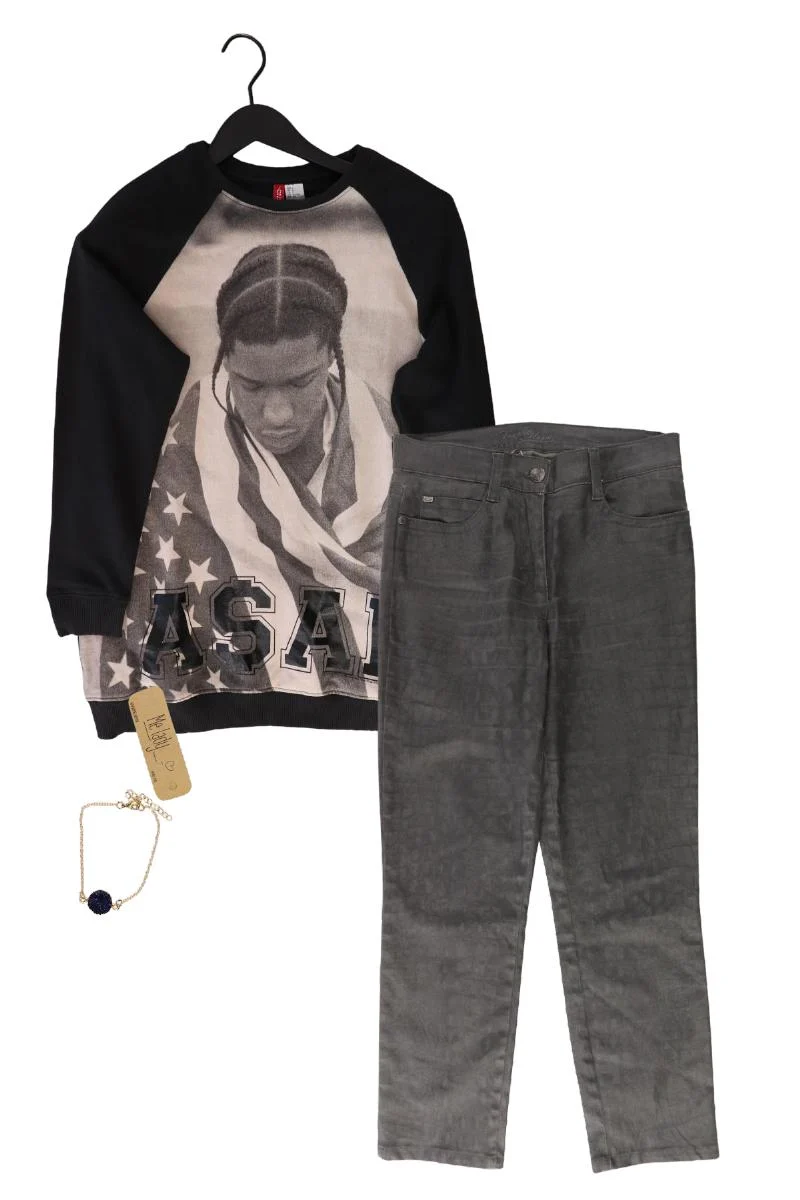 Second Hand Outfit Größe S mit Langarmpullover in Gr. S und Armband