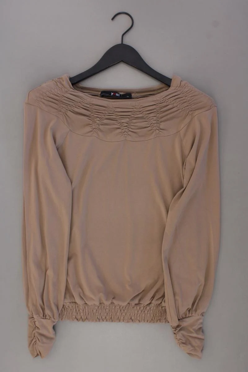 Second Hand Outfit Größe XS mit yest Longsleeve-Shirt in Gr. XS und Halskette