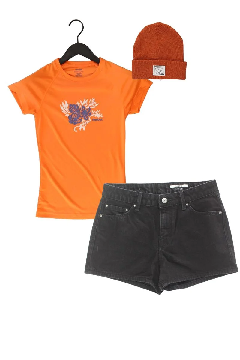 Second Hand Outfit Größe XS mit Reebok Sportshirt in Gr. 32 und Accessoire