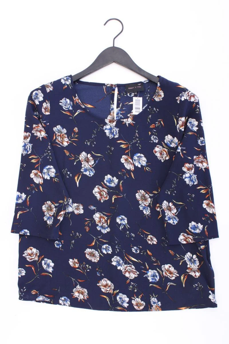 Second Hand Outfit Größe M mit Only Classic Bluse in Gr. 40 und Armband