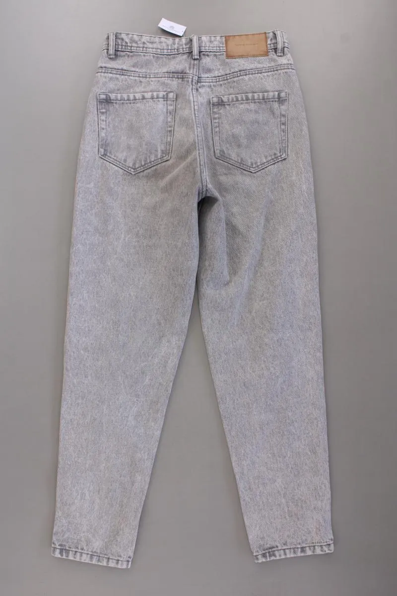 Second Hand Outfit Größe XS mit comma, Ärmellose Bluse in Gr. 34 und Halskette