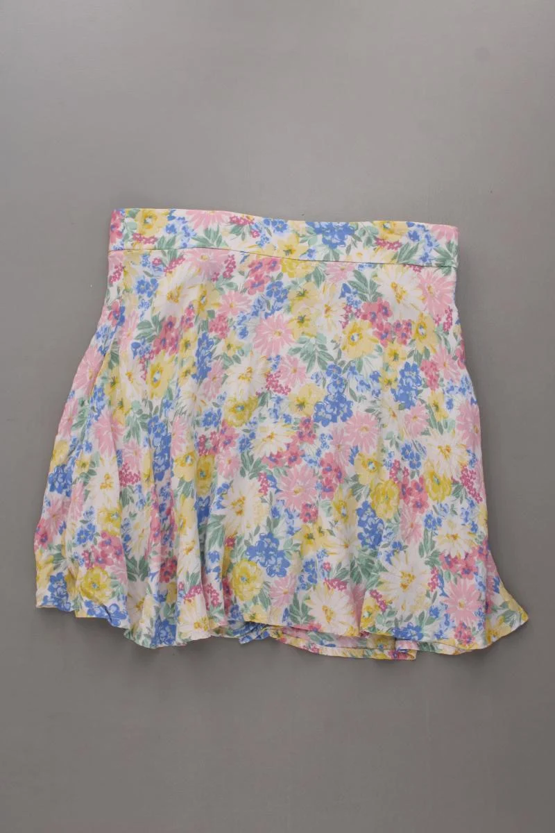 Stradivarius Skort Gr. XS mit Blumenmuster mehrfarbig