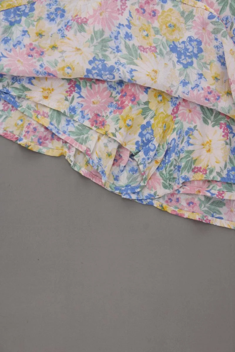 Stradivarius Skort Gr. XS mit Blumenmuster mehrfarbig