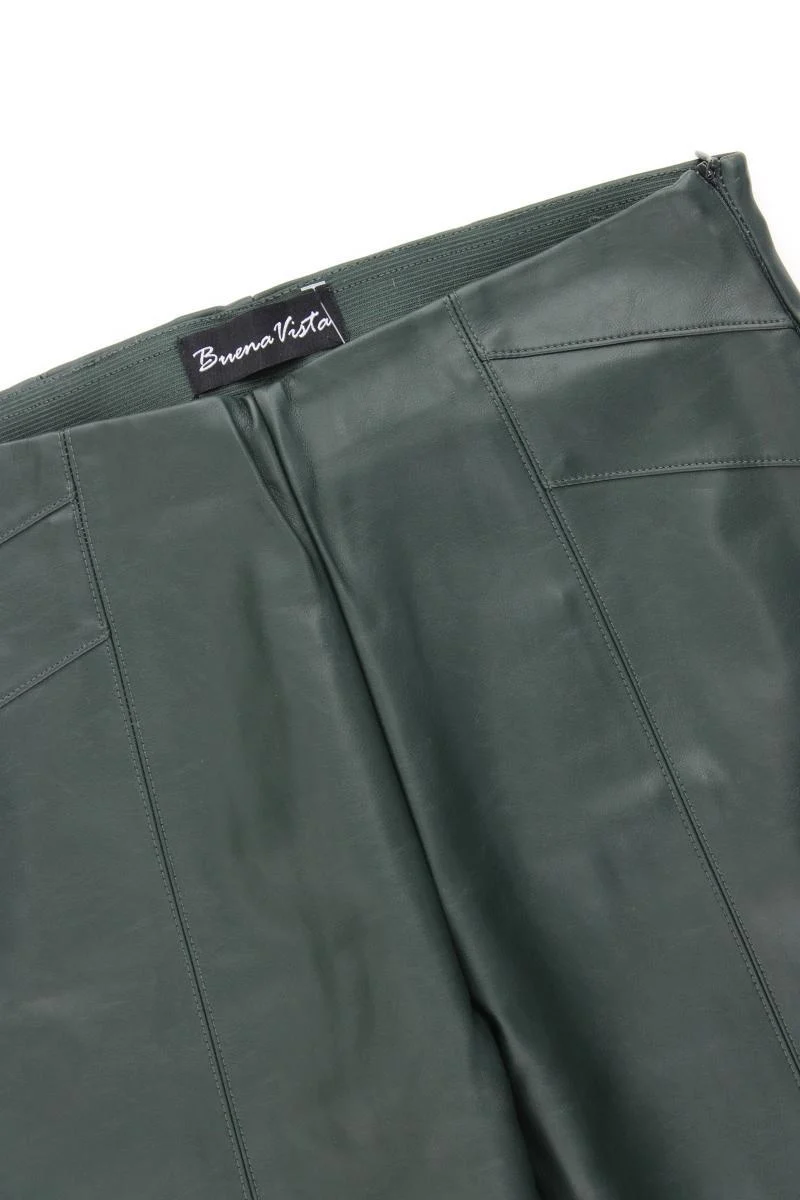 Buena Vista Kunstlederhose Gr. S neuwertig olivgrün aus Polyurethan