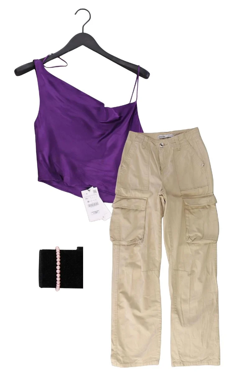Second Hand Outfit Größe XS mit Zara Crop Top in Gr. XS und Armband