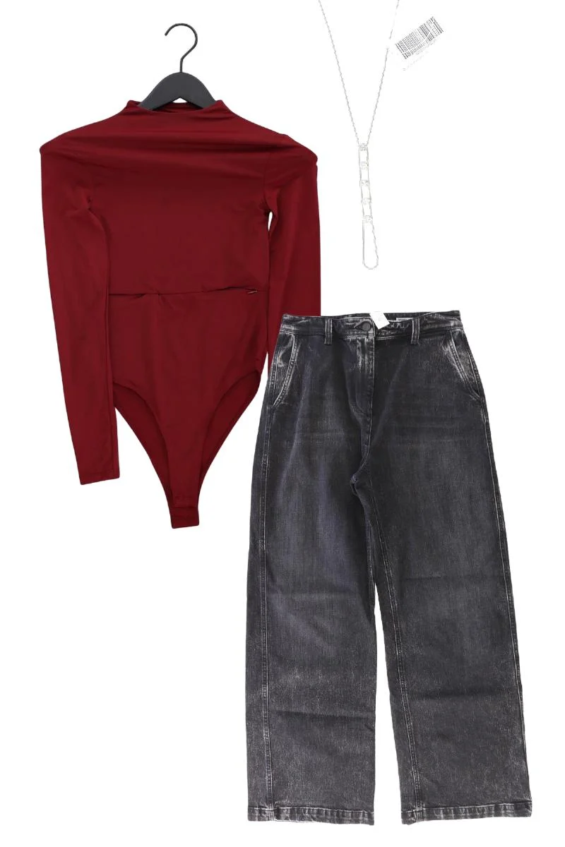 Second Hand Outfit Größe S mit Zara Shirtbody in Gr. S und Halskette