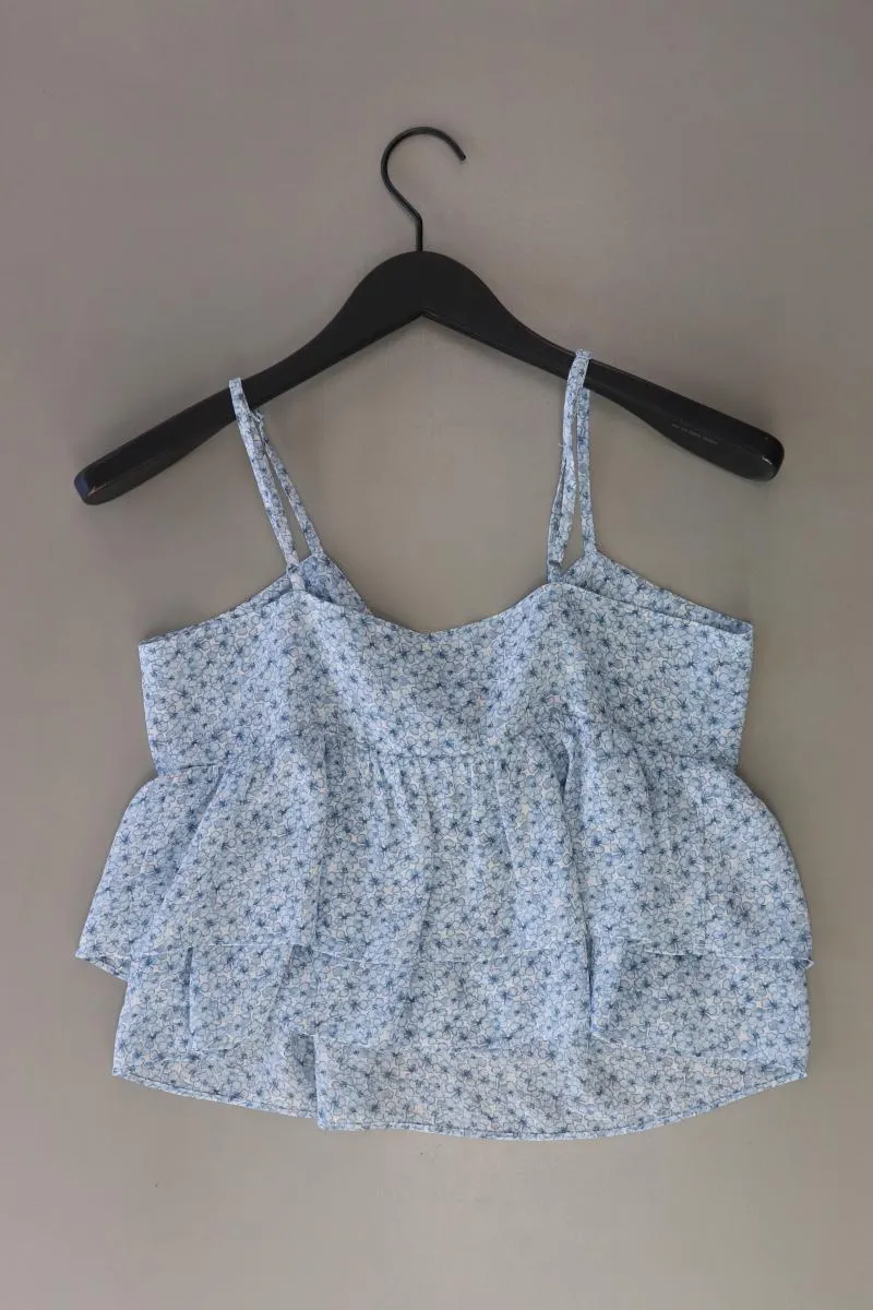 Second Hand Outfit Größe S mit NA-KD Spaghetti-Top in Gr. 36 und Armband