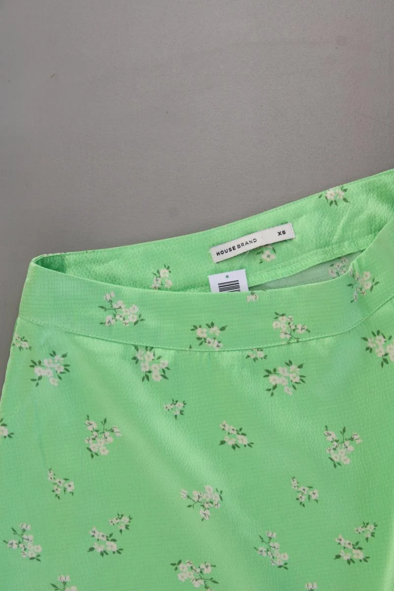 House Brand Minirock Gr. XS mit Blumenmuster grün aus Polyester