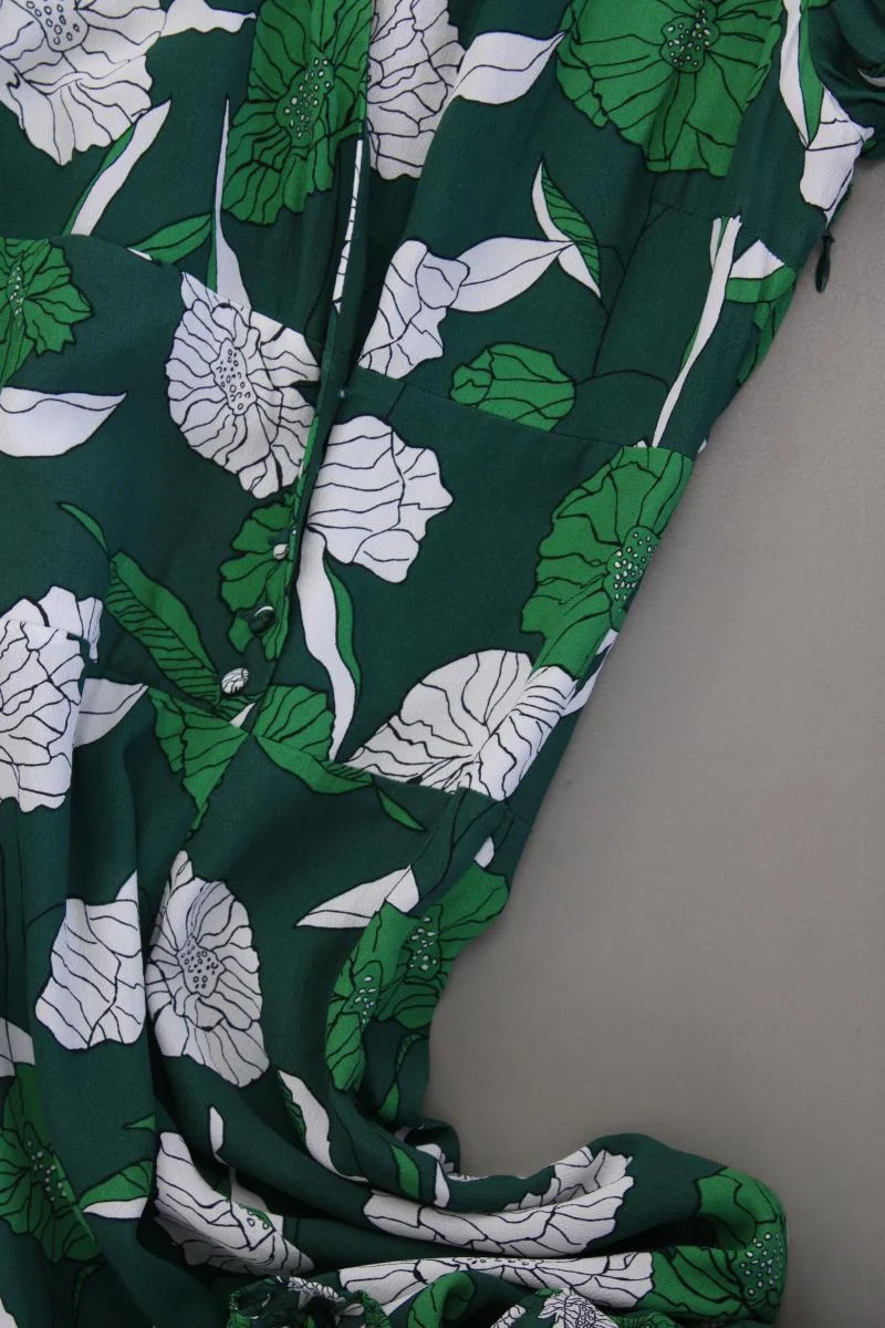 Ivy Oak Langarmkleid Gr. 34 mit Blumenmuster neuwertig grün aus Viskose